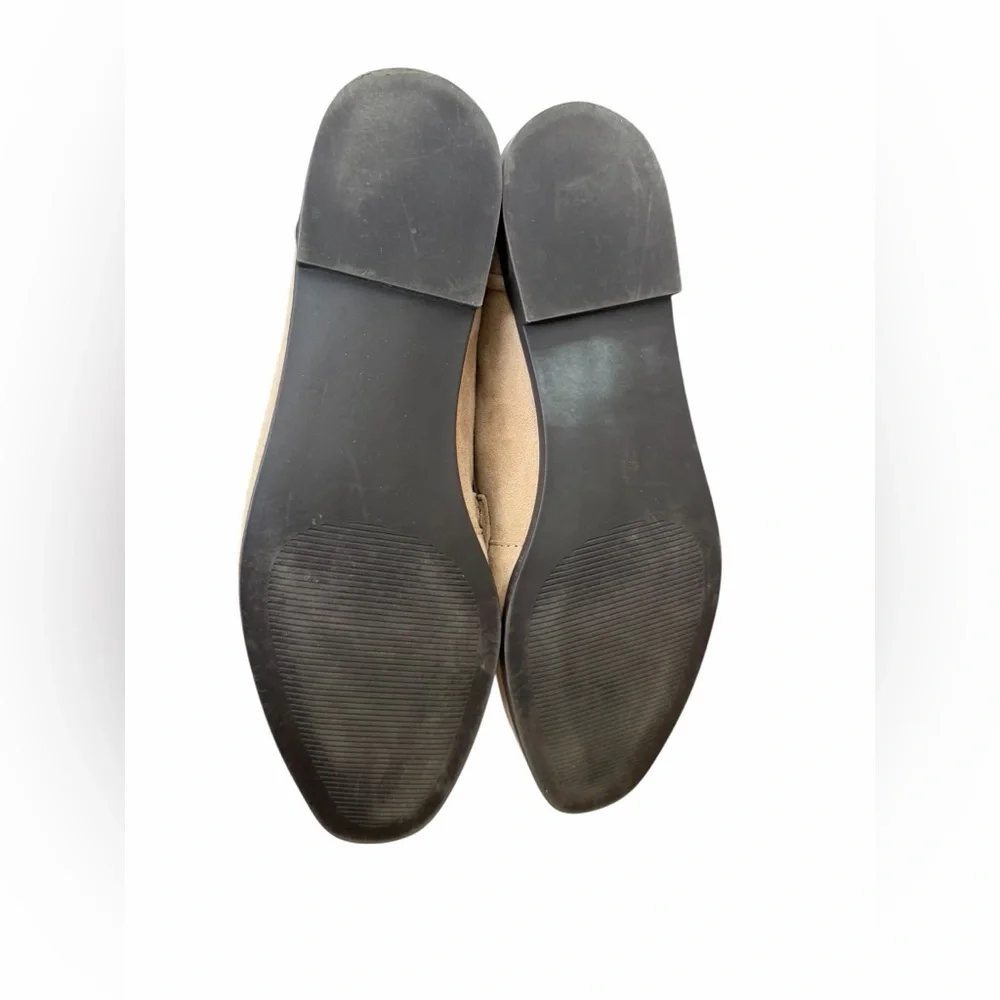Steve Madden‎ Tan Loafers with Gold Accent